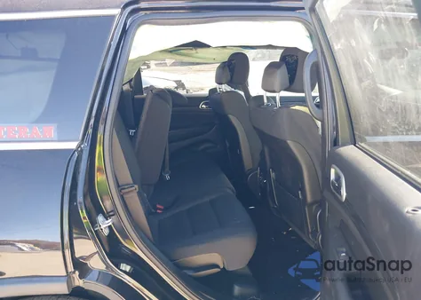 2019 Jeep Grand Cherokee Laredo 4X4 z USA, uszkodzony, nr VIN 1C4RJFAG6KC683925